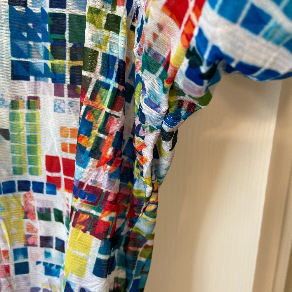 Ali Miles Rainbow Colored Geometric 3/4 Sleeve Sheer Top Sz Medium - Picture 6 of 9